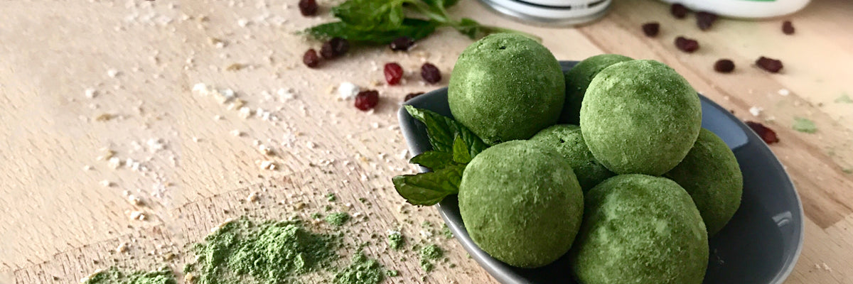 Matcha-Gerstengras Protein Balls